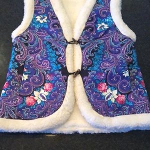 Cute winter vest with natural wool, size smalll